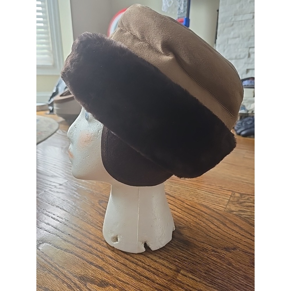 Vintage Tan Mouton Lamb Fur Hat Size Medium /W Ear Flap  Made In The USA!